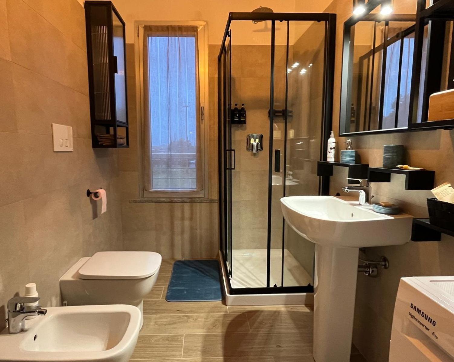 Boutique House La Fenice Piacenza Luaran gambar